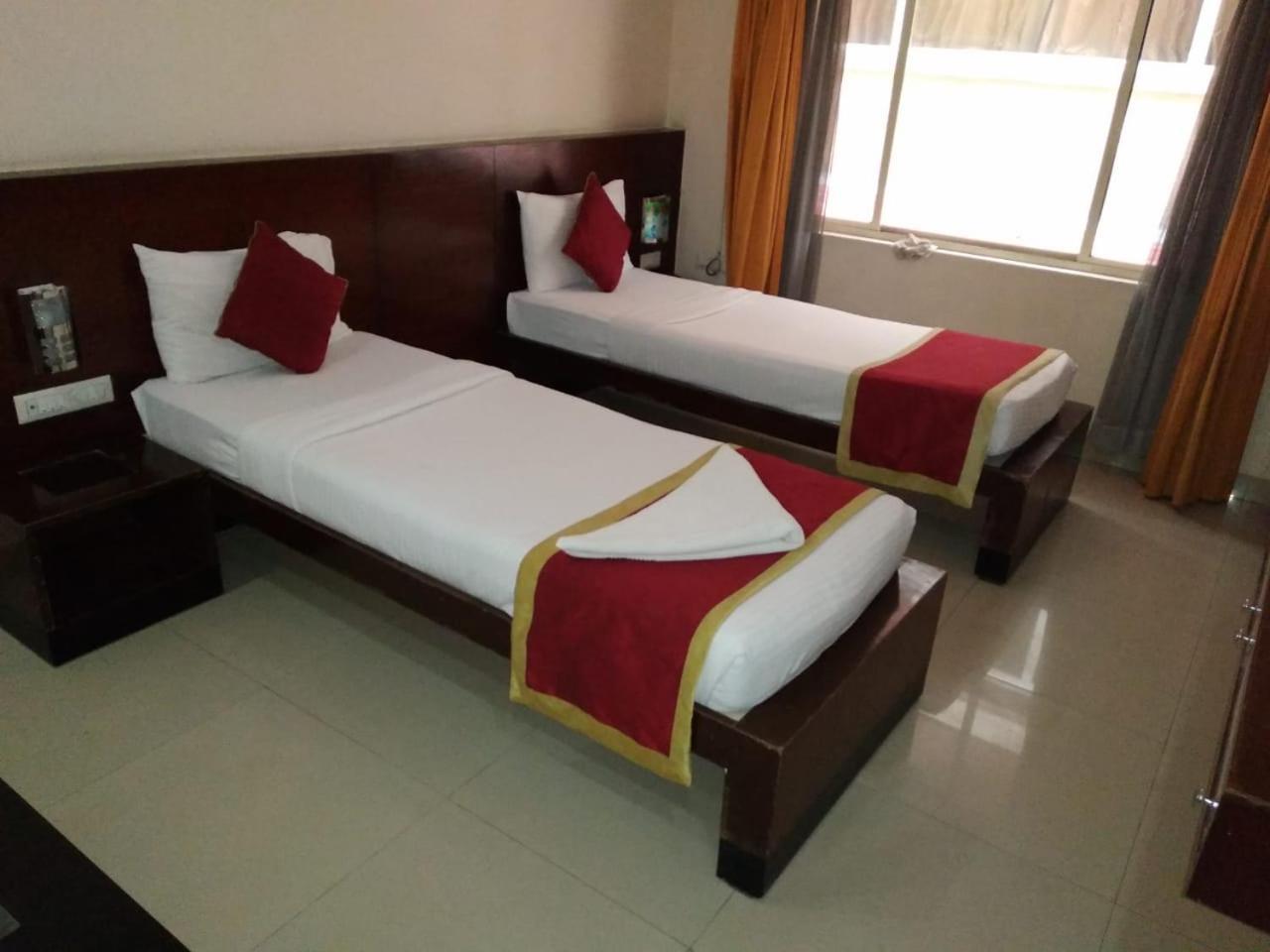 Hotel Vandematharam Bangalore Exterior photo